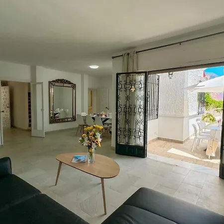 Rodriguez Acosta, 22 Villa Nerja