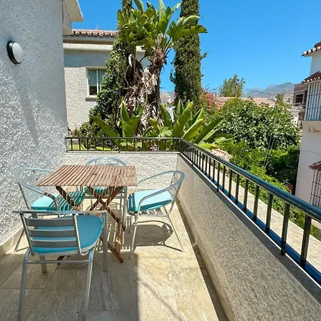 Villa Rodriguez Acosta, 22